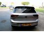 Volkswagen Golf 1.5 eTSI, Camera, Ambiant verlichting Carplay, Stoel en Stuurverw., Adaptive cruise, Rijklaarprijs incl. garantie.