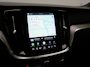 Volvo V60 T6 AWD Plus Dark Long Range PHEV 350pk Dealer O.H | Trekhaak Af Fabriek | Panodak | Adaptive Cruise | Camera | Sportstoelen Memory & Verwarmd | Stuur Verwarmd | Keyless | Apple Carplay | Navigatie | DAB | 19" | Plug In Hybrid |