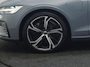 Volvo V60 T6 AWD Plus Dark Long Range PHEV 350pk Dealer O.H | Trekhaak Af Fabriek | Panodak | Adaptive Cruise | Camera | Sportstoelen Memory & Verwarmd | Stuur Verwarmd | Keyless | Apple Carplay | Navigatie | DAB | 19" | Plug In Hybrid |