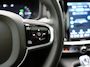 Volvo V60 T6 AWD Plus Dark Long Range PHEV 350pk Dealer O.H | Trekhaak Af Fabriek | Panodak | Adaptive Cruise | Camera | Sportstoelen Memory & Verwarmd | Stuur Verwarmd | Keyless | Apple Carplay | Navigatie | DAB | 19" | Plug In Hybrid |