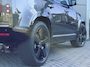 Land Rover Defender 110 P300e X-Dynamic HSE | 22 Inch | El. trekhaak | Pano | Meridian | Koelbox | Stoelkoeling | Windsor leder