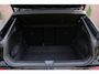 Volkswagen T-Roc 1.5 eTSi 150pk DSG R-Line - Adaptive cruise - Apple CarPlay - Achteruitrijcamera - Keyless entry - Stoelverwarming - Elektrische achterklep - Dodehoekdetectie - Parkeersensoren
