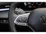 Volkswagen T-Roc 1.5 eTSi 150pk DSG R-Line - Adaptive cruise - Apple CarPlay - Achteruitrijcamera - Keyless entry - Stoelverwarming - Elektrische achterklep - Dodehoekdetectie - Parkeersensoren