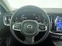 Volvo V60 B4 Essential Edition | Parkeercamera | Stoel- en stuurverwarming | Trekhaak | Getint glas