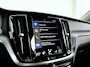 Volvo V60 B3 Momentum | Parkeercamera | Stoel- en Stuurverwarming | Cruise control | Trekhaak