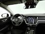 Volvo V60 B3 Momentum | Parkeercamera | Stoel- en Stuurverwarming | Cruise control | Trekhaak