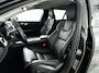 Volvo V60 B3 Momentum | Parkeercamera | Stoel- en Stuurverwarming | Cruise control | Trekhaak