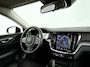 Volvo V60 B3 Momentum | Parkeercamera | Stoel- en Stuurverwarming | Cruise control | Trekhaak