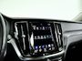 Volvo V60 B3 Momentum Advantage | Parkeercamera | Stoel- en Stuurverwarming | Cruise control | Trekhaak