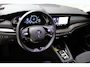 Skoda Octavia Combi 1.4 TSI iV PHEV Business Edition | Panoramadak |  Navigatie | PDC + Camera | Trekhaak