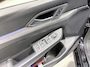 Volkswagen Golf Variant 1.0 TSI Life | Carplay | Navigatie | Parkeersensoren voor + achter | Sfeerverlichting |