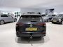 Volkswagen Golf Variant 1.0 TSI Life | Carplay | Navigatie | Parkeersensoren voor + achter | Sfeerverlichting |