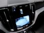 Volvo XC60 2.0 T6 Plug-in hybrid AWD Plus Dark (APPLE CARPLAY,LED,PANORAMA-SCHUIFDAK,KEYLESS,DODEHOEK,MEMORY-SEAT,CAMERA,LEDER)