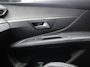 Peugeot 3008 SUV Première PureTech 130pk S&S, Rijklaarprijs, Navigatie Camera Black diamond dak Trekhaak