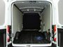 Ford E-Transit 350 L2H2 Trend 68 kWh, SOH 96.9% / Carplay + Android Auto / Camera + Sensoren / Stoelverwarming
