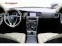 Volvo V60 1.6 T4 Kinetic Xenon|Pano|Cruise|Trekhaak|Stoelverwarming|Leder