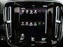 Volvo XC40 1.5 T3 Momentum Business R-Design | Trekhaak | Pano | Camera | Allseason banden | Cruise |