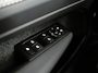 Volvo XC40 1.5 T3 Momentum Business R-Design | Trekhaak | Pano | Camera | Allseason banden | Cruise |