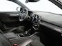 Volvo XC40 1.5 T3 Momentum Business R-Design | Trekhaak | Pano | Camera | Allseason banden | Cruise |