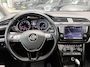 Volkswagen Touran 1.4 TSI Highline | Carplay | Achteruitrijcamera | Panoramisch-schuifdak | Parkeersensoren voor + Achter | Stoelverwarming | Navigatie | Adaptieve cruise control |