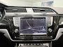 Volkswagen Touran 1.4 TSI Highline | Carplay | Achteruitrijcamera | Panoramisch-schuifdak | Parkeersensoren voor + Achter | Stoelverwarming | Navigatie | Adaptieve cruise control |