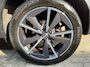 Nissan Qashqai 1.5 e-Power Tekna / Voorruitverwarming / Stuurverwarming / Stoelverwarming / Cruise Control Adaptief / Apple Carplay / Navigatie / 360 Graden Camera / Elektrische Achterklep / Panoramadak/ Head Up Display / All Season banden