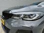 BMW 3-Serie Touring 318i High Executive M Sport Laser Licht 19 Inch Stuurwielverwarming Keyless Entry