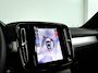 Volvo XC40 B4 Plus Black Edition | Panoramadak | 360° camera | Harman Kardon | Stoel- en stuurverwarming | Trekhaak