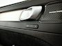 Volvo XC40 B4 Plus Black Edition | Panoramadak | 360° camera | Harman Kardon | Stoel- en stuurverwarming | Trekhaak