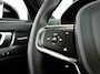 Volvo XC40 B4 Plus Black Edition | Panoramadak | 360° camera | Harman Kardon | Stoel- en stuurverwarming | Trekhaak