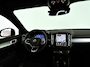 Volvo XC40 B4 Plus Black Edition | Panoramadak | 360° camera | Harman Kardon | Stoel- en stuurverwarming | Trekhaak
