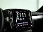 Volvo XC40 B4 Plus Black Edition | Panoramadak | 360° camera | Harman Kardon | Stoel- en stuurverwarming | Trekhaak