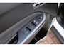 Suzuki Vitara 1.5 Hybrid Aut. Style - Panoramadak - Adaptieve cruise - Achteruitrijcamera - Dodehoekdetectie - Apple CarPlay - Navigatiesysteem - Keyless - Stoelverwarming - Parkeersensoren