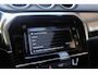 Suzuki Vitara 1.5 Hybrid Aut. Style - Panoramadak - Adaptieve cruise - Achteruitrijcamera - Dodehoekdetectie - Apple CarPlay - Navigatiesysteem - Keyless - Stoelverwarming - Parkeersensoren