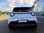 Nissan Micra EVOLVE 52 kWh | Automaat | Stoelverwarming | Verwarmbaar stuurwiel | Nu met €5.000,- Voorrraadkorting |