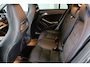 Mercedes-Benz CLA Shooting Brake AMG Line 180 Panoramadak | 18" Velgen | Cruise Control | Dealeronderhouden