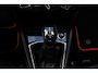 Volkswagen T-Cross 1.0 TSI Life + Achteruitrij camera + Lichtmetalen Velgen + Keurig onderhouden Navigatie + Verkeersbord detectie + Apple / Android carplay
