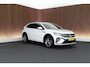 Volkswagen Taigo 1.0 TSI 110pk DSG R-Line Camera Stoelverwarming Keyless Navigatie Adaptive cruise Carplay
