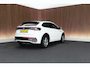 Volkswagen Taigo 1.0 TSI 110pk DSG R-Line Camera Stoelverwarming Keyless Navigatie Adaptive cruise Carplay