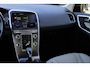 Volvo XC60 2.0 T5 FWD Summum | Fullmap Navigatie | Parkeercamera achter | Keyless entry & Start | Elektrisch verstelbare bestuurdersstoel met memory | BLIS | Xenon verlichting | Trekhaak |
