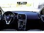 Volvo XC60 2.0 T5 FWD Summum | Fullmap Navigatie | Parkeercamera achter | Keyless entry & Start | Elektrisch verstelbare bestuurdersstoel met memory | BLIS | Xenon verlichting | Trekhaak |