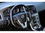 Volvo XC60 2.0 T5 FWD Summum | Fullmap Navigatie | Parkeercamera achter | Keyless entry & Start | Elektrisch verstelbare bestuurdersstoel met memory | BLIS | Xenon verlichting | Trekhaak |