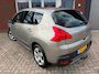 Peugeot 3008 1.6 VTi Style / Pano / Navi / PDC / Clima / Cruise / NAP