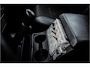 Land Rover Defender 2.2 D SW 110" Rough Edition 7-Persoons Lier Standverwarming