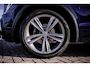 Volkswagen Tiguan 1.4 TSI ACT R-line Comfortline Business | Airco (automatisch) | Lichtmetalen velgen 19" | Navigatiesysteem full map