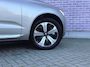 Volvo XC60 2.0 T6 Plug-in Hybrid AWD Plus Bright | Trekhaak | Panoramadak | Achteruitrijcamera | Keyless Entry | Elektrische Achterklep | Elektrisch Verstelbare Voorstoelen | Lederen Bekleding | Stoelverwarming voor en achter | Cruise Control Adaptief | Google Navigatie | Apple Carplay | Android Auto