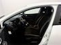 Renault Clio 1.5 dCi Ecoleader Zen Airco, Parkeersensoren, Navi, Keyless start, Sportief velgen, Cruise control, Radio, Mistlamp