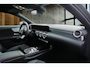 Mercedes-Benz A-klasse A 180 Limousine AMG Line | Panoramadak | Nightpakket | Apple Carplay | Achteruitrijcamera | Stoelverwarming