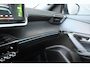 Peugeot 2008 1.2 PureTech GT 155pk | Schuif-/Kanteldak | Adaptive Cruise | Alcantara | Stoelverwarming | Achteruitrijcamera | !!