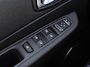 Renault Captur 1.2 TCe Intens | Incl. 12 maanden garantie | Trekhaak | Parkeersensoren | Achteruitrijcamera | Cruise control | Bluetooth | Airco | Lichtmetalen velgen